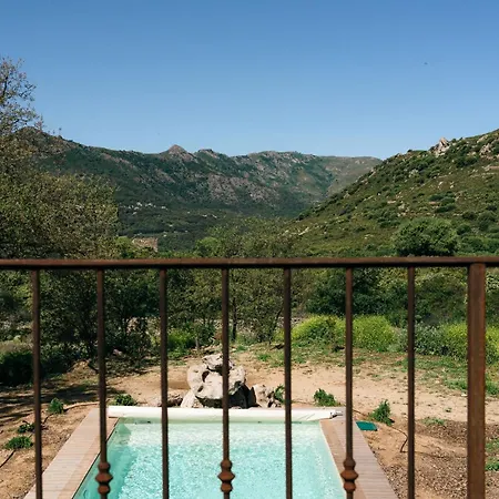 Hotel Domaine Acciola 3*