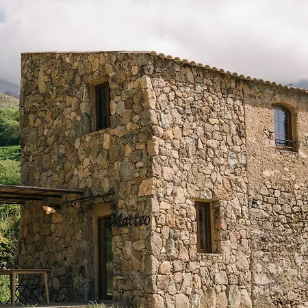 Domaine Acciola 3* פליקטו