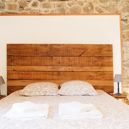 Domaine Acciola מלון 3*