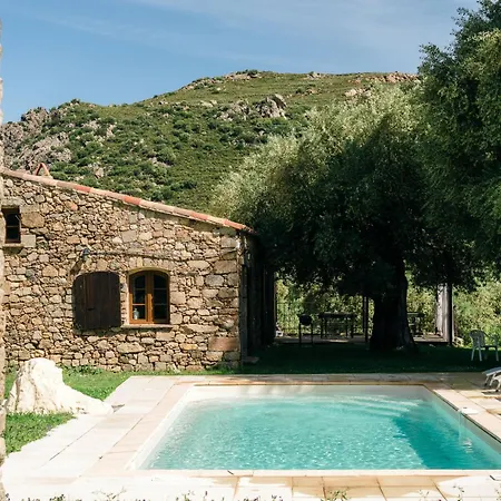 מלון Domaine Acciola